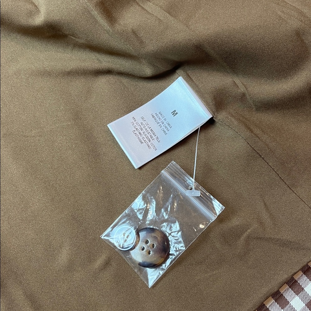 Favorite Daughter The Break-Up Blazer
Tan and Brown Plaid women medium nwot - Picture 9 of 13